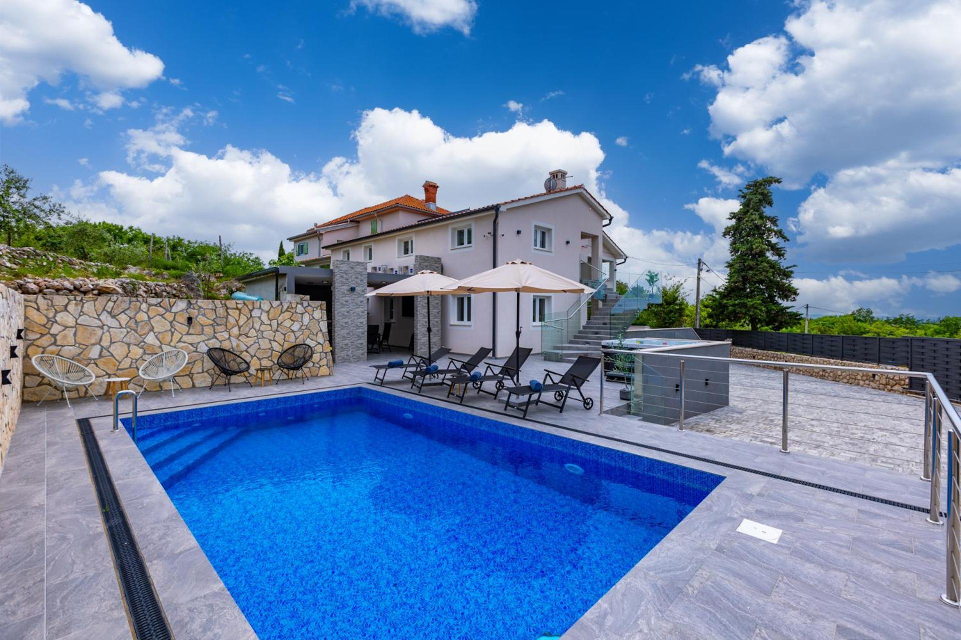 Adri Villa Kras